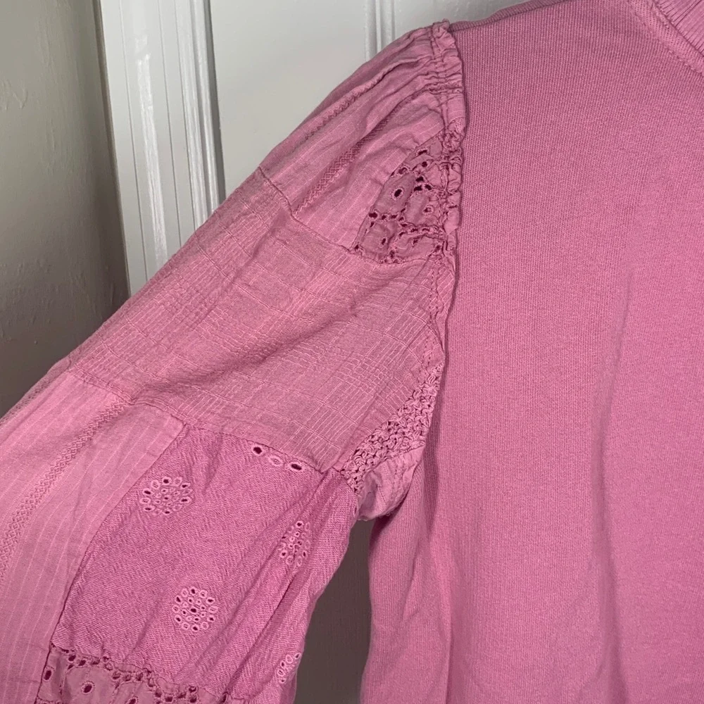 Pilcro pink crewneck sweatshirt with puff embroidered eyelet sleeves size small